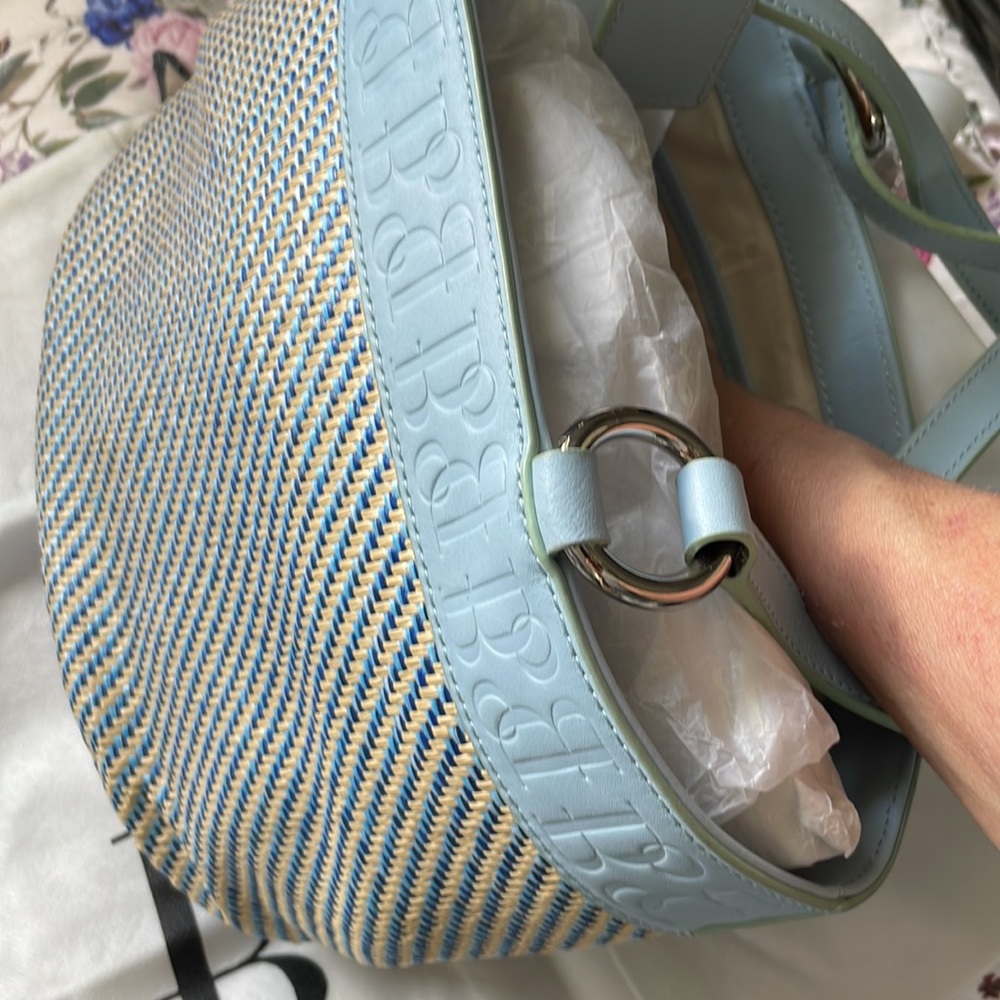 Bolzano Blue and Cream Women's Tote Bag NWOT - Picture 4 of 10